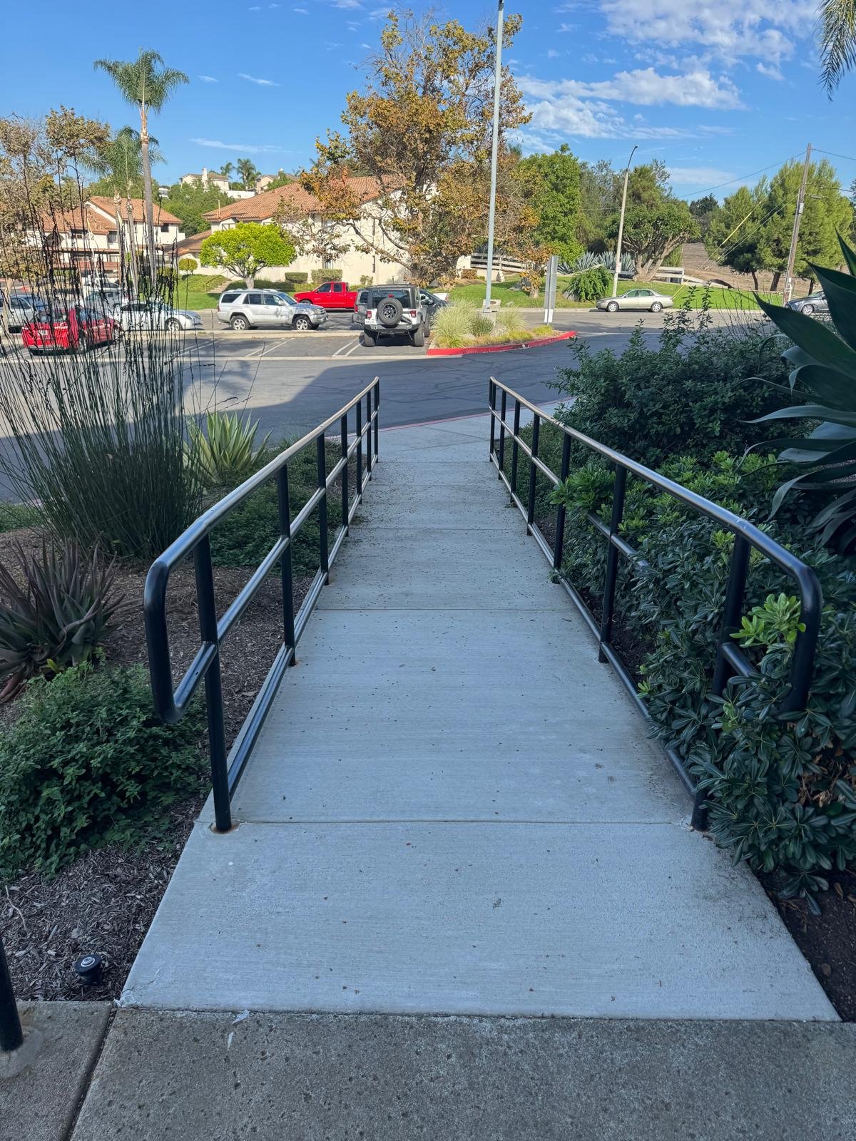 Oasis Medical Group clinic — Vista, CA (photo 6)