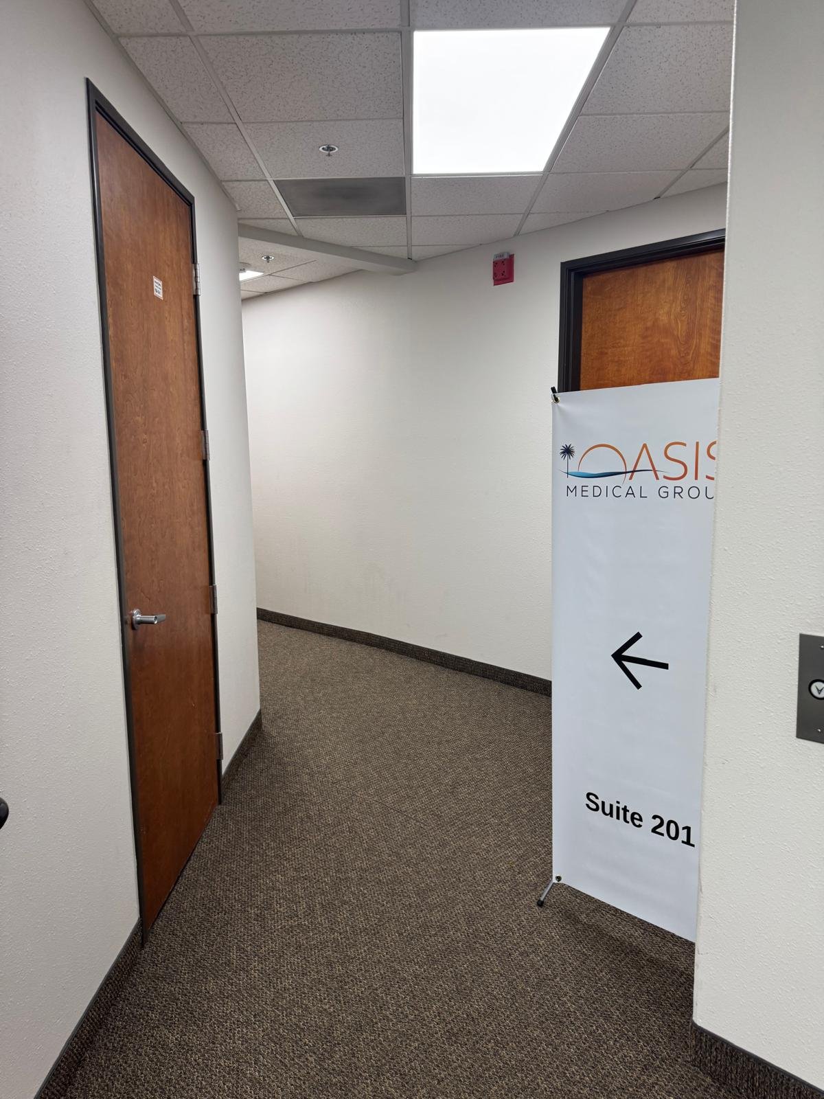 Oasis Medical Group clinic — Vista, CA (photo 10)