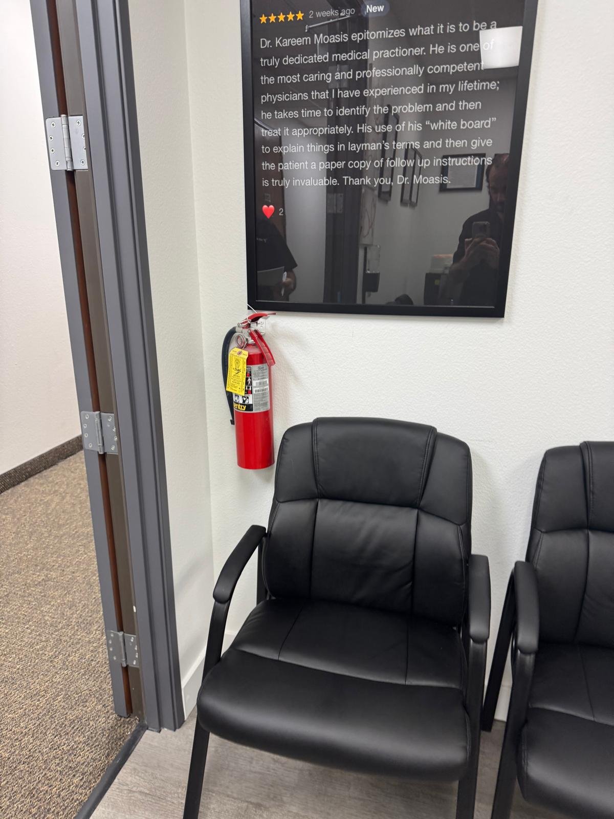 Oasis Medical Group clinic — Vista, CA (photo 16)