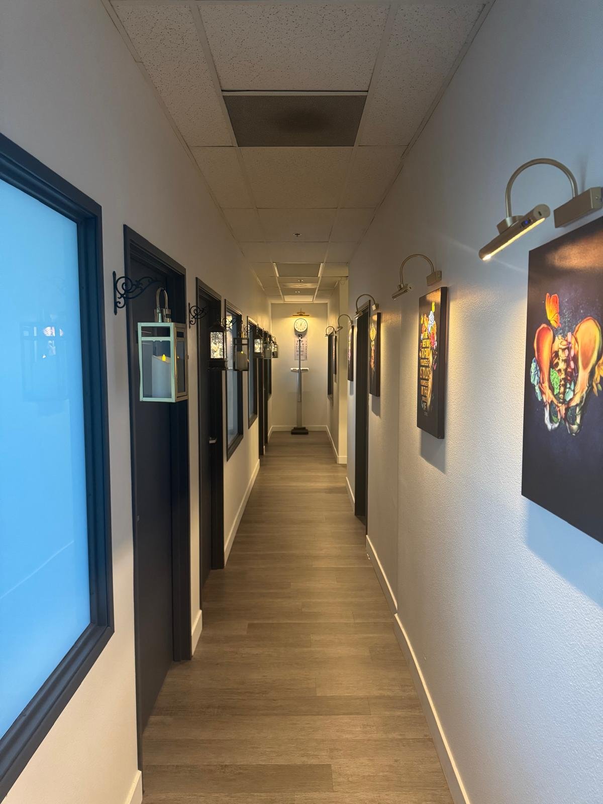 Oasis Medical Group clinic — Vista, CA (photo 28)