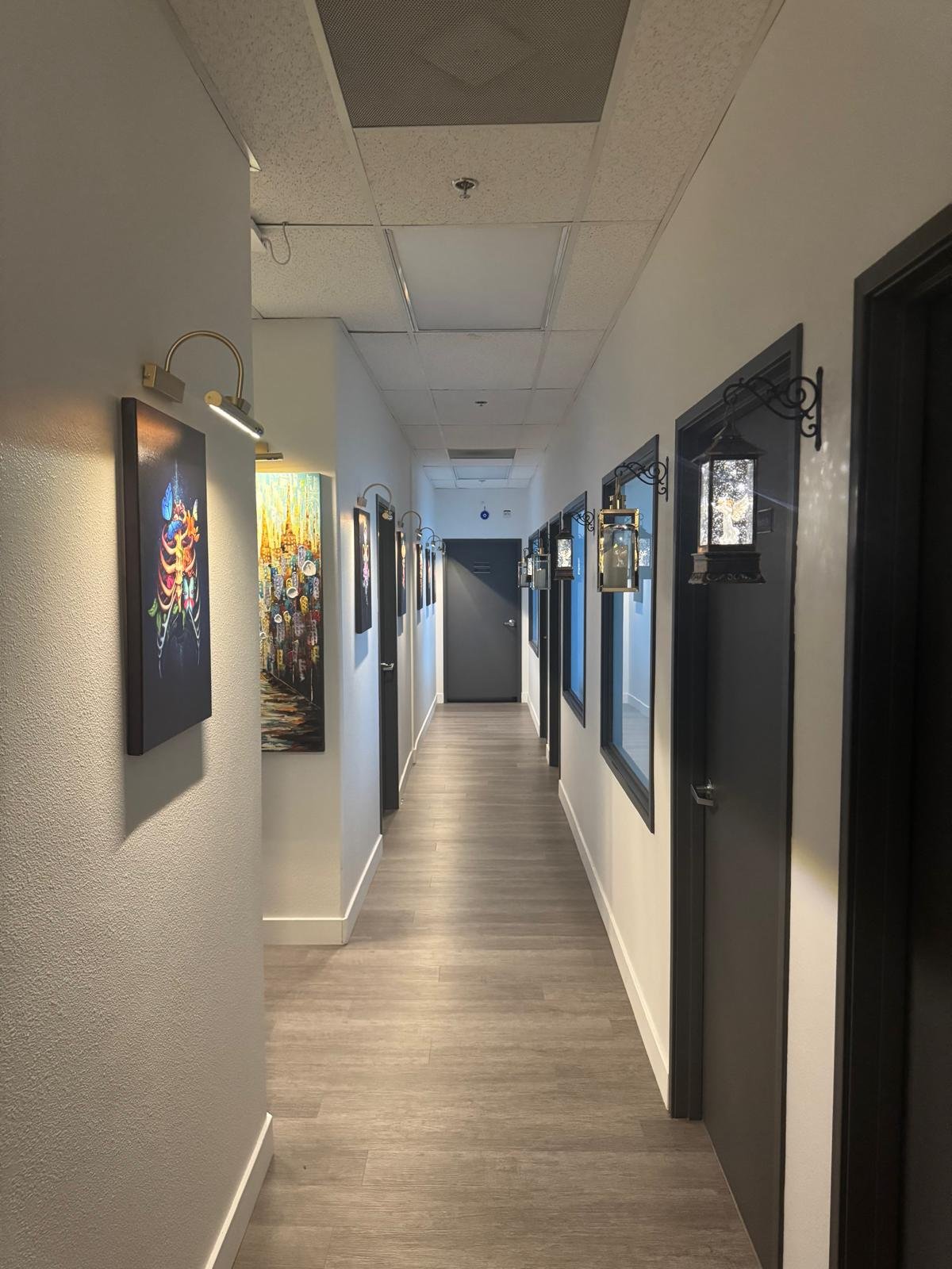 Oasis Medical Group clinic — Vista, CA (photo 29)